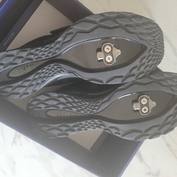 TIEM Slipstream Cycling Shoes Black 9.5 - Picture 2 of 5